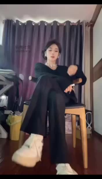 不知名美女 - 超重口白袜羞辱