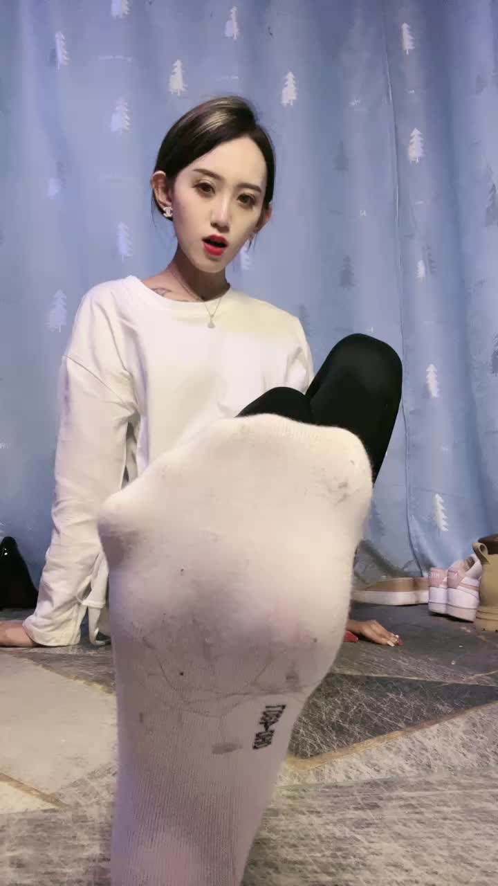 秋秋 ——美臀榨汁 红绿灯🚥