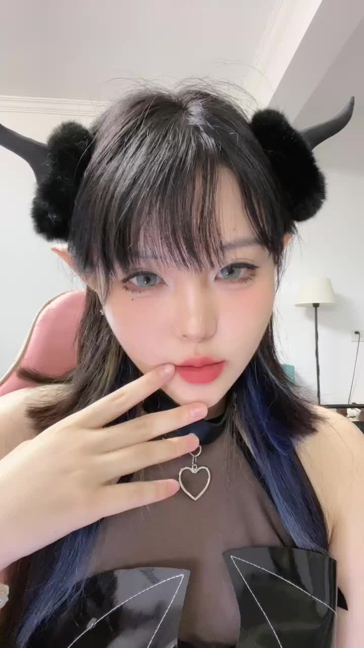 木秋夜深了 ——🚥1魅魔大人深夜闯入你的卧室口水寸止露脸【最新视频】