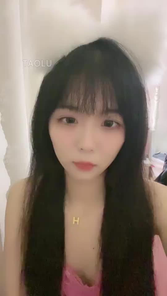 青柠大大 ——🚥挑眉撸白眼停中指射