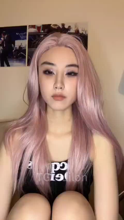 玛奇 ——00后酒吧女压榨玩弄书呆子进来吐【最新视频】