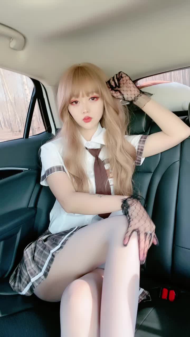 浅夏大大 浅夏 ——沉侵学姐车里，🚥榨✖️3