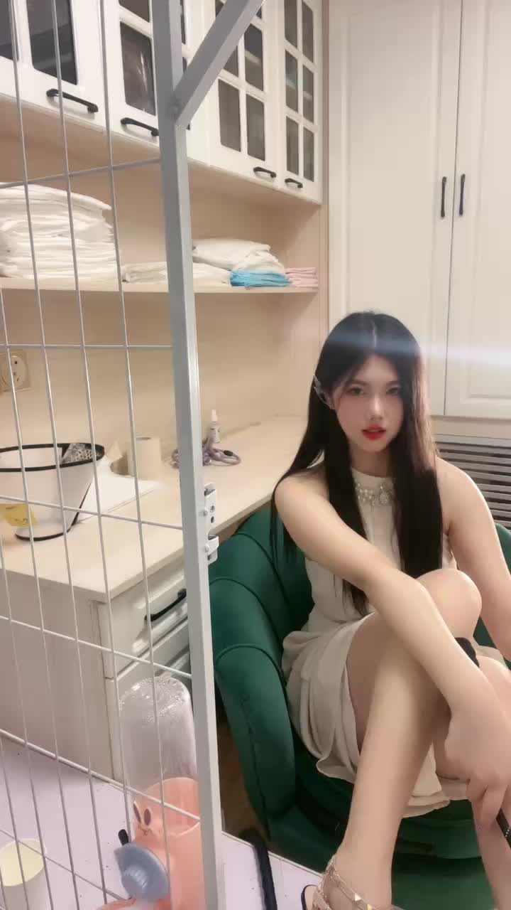 桃子 佳奈 ——🚥：圈养被锁在狗笼内第一眼角口水圈养秀芝