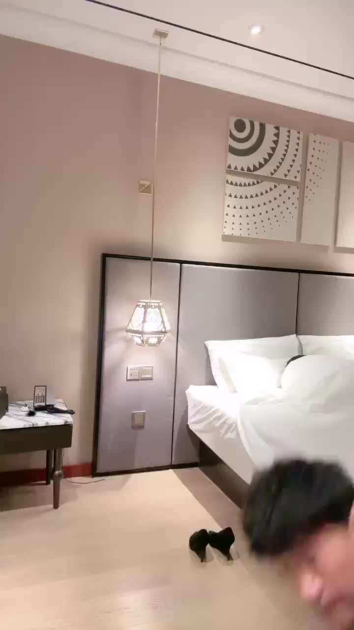 司宁青 ——半夜的偷鞋贼竟是我表哥