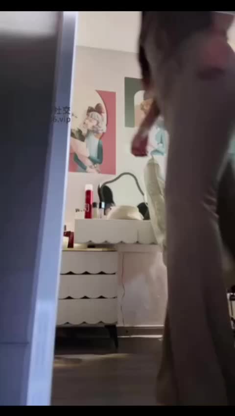 婉婉大魔王 - 剧情🚥后妈发现儿子