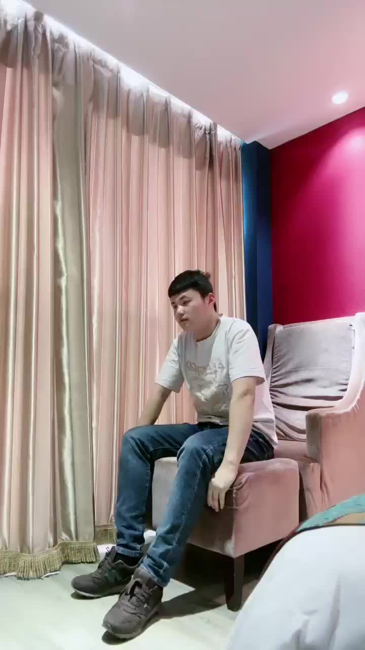 罗宾 ——诱导房东哥减房租