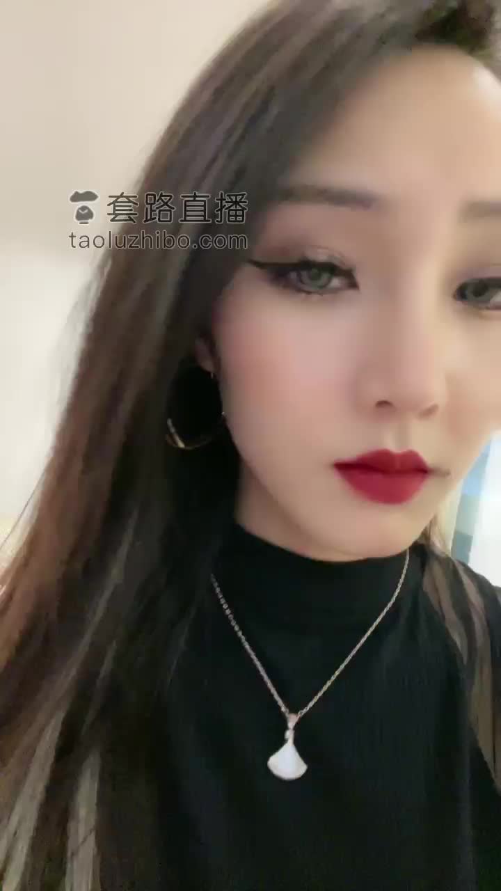 萱萱女帝 —— 和洛丽塔闺蜜玩弄出气筒