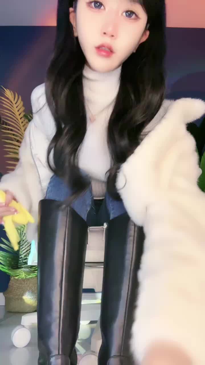 维妮 ——露脸 老公进《新年限定》