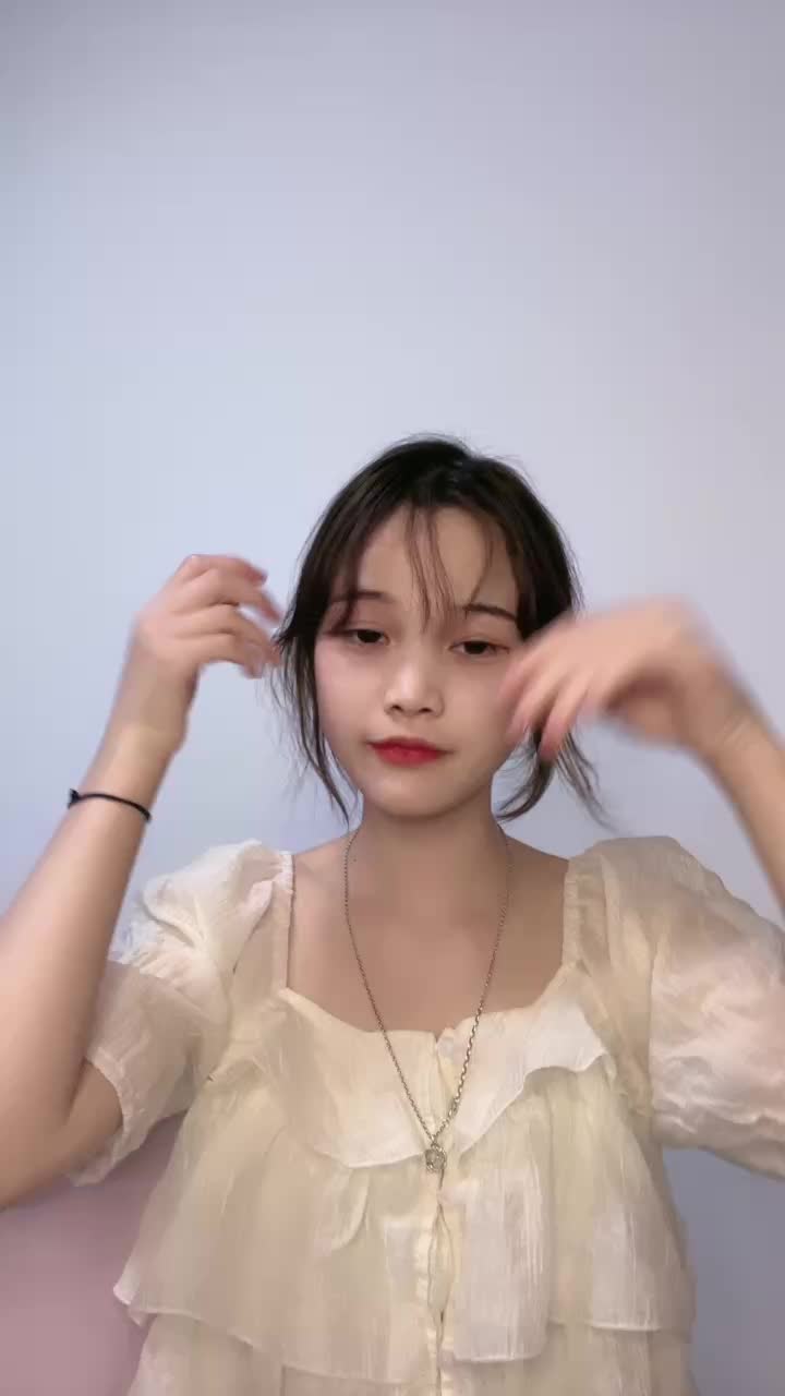 乔宝  ——喜欢被女权掌控的狗爬进来