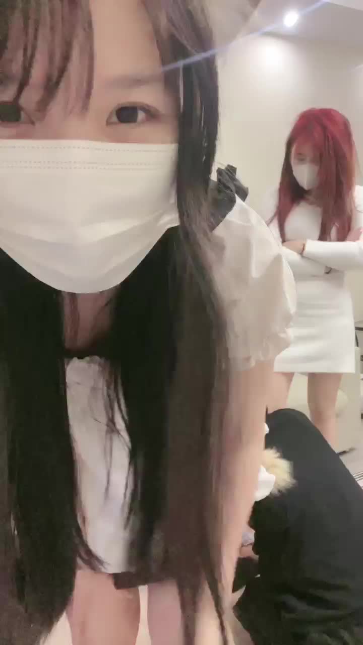礼礼大人  ——舔脚强迫圣水
