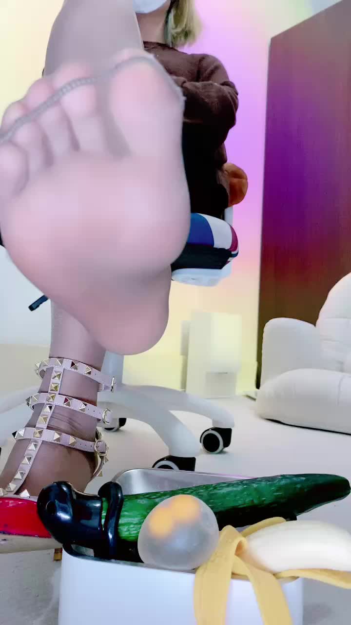 美离子 ——新年第一榨 ATM 无脑清空