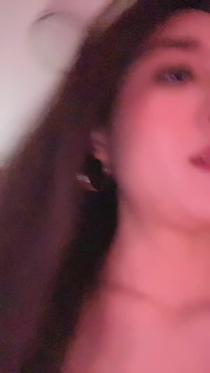 安妮  ——滚进来红绿灯🚥