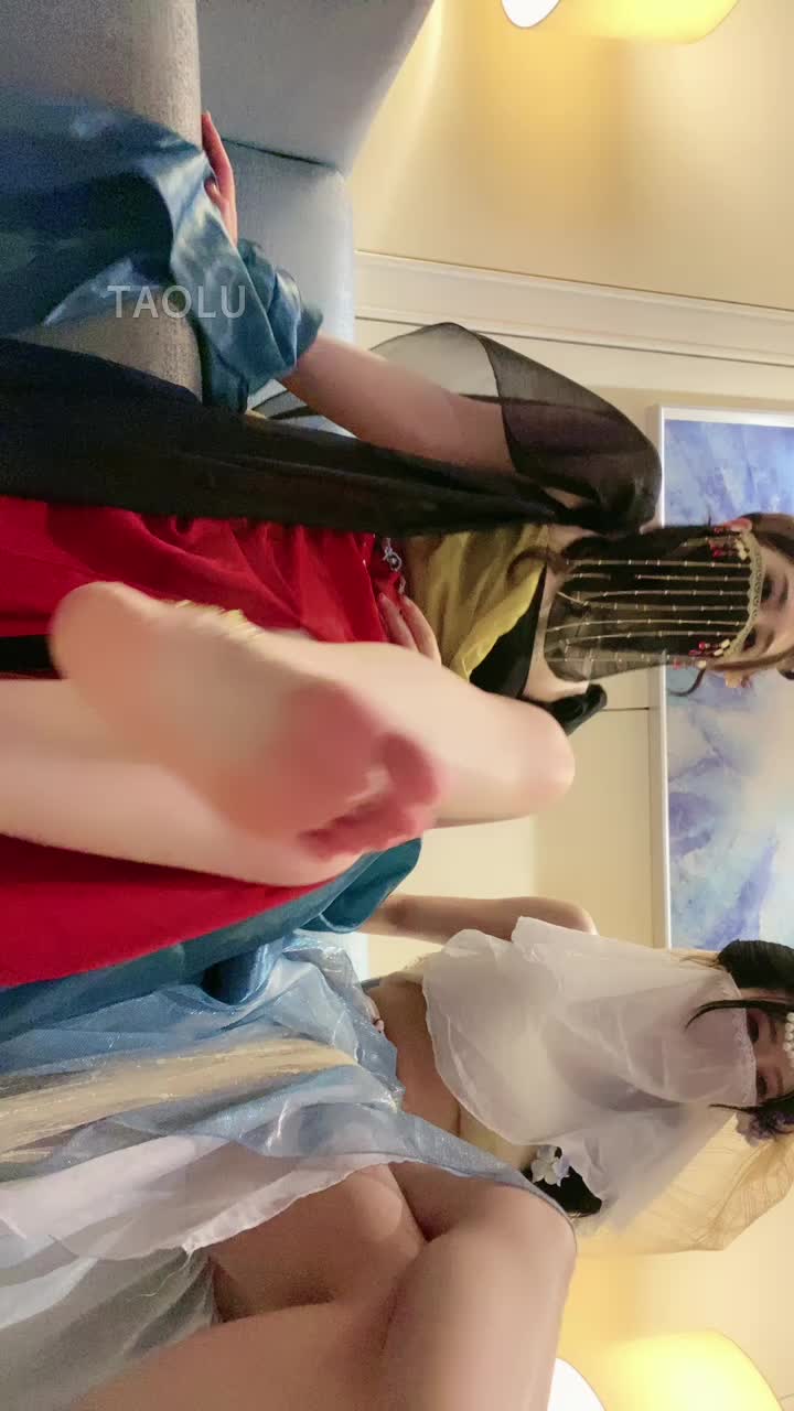 Verin维因🦋  ——    异域风情 双 第一视角