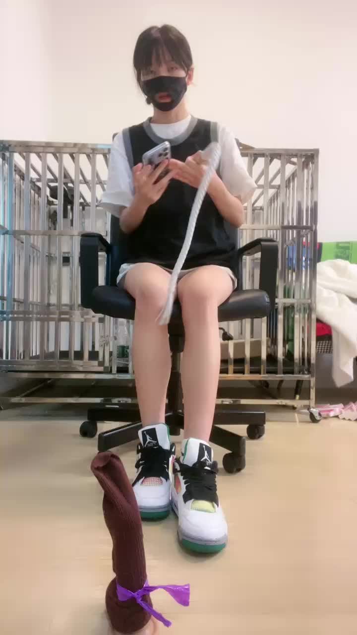 暴力美学  ——Tj:弟兄偷馅子被发现🚥