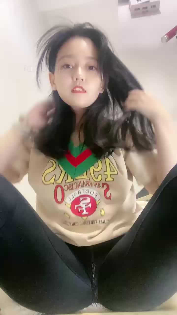 豆满月 ——🚥打飞机羞辱场【最新视频】