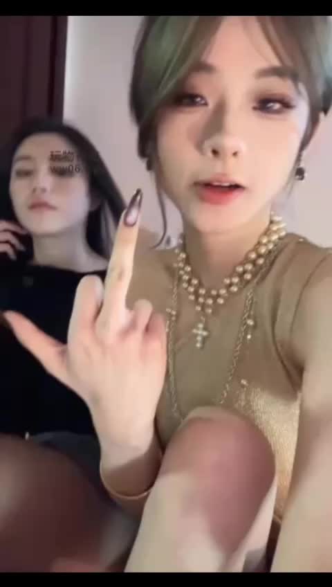不知名美女 - 双s秒🐍挑战