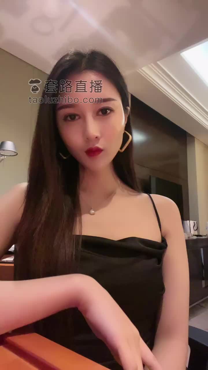 【视频】安妮女王Ss – 辱绿帽龟得不到的妻主
